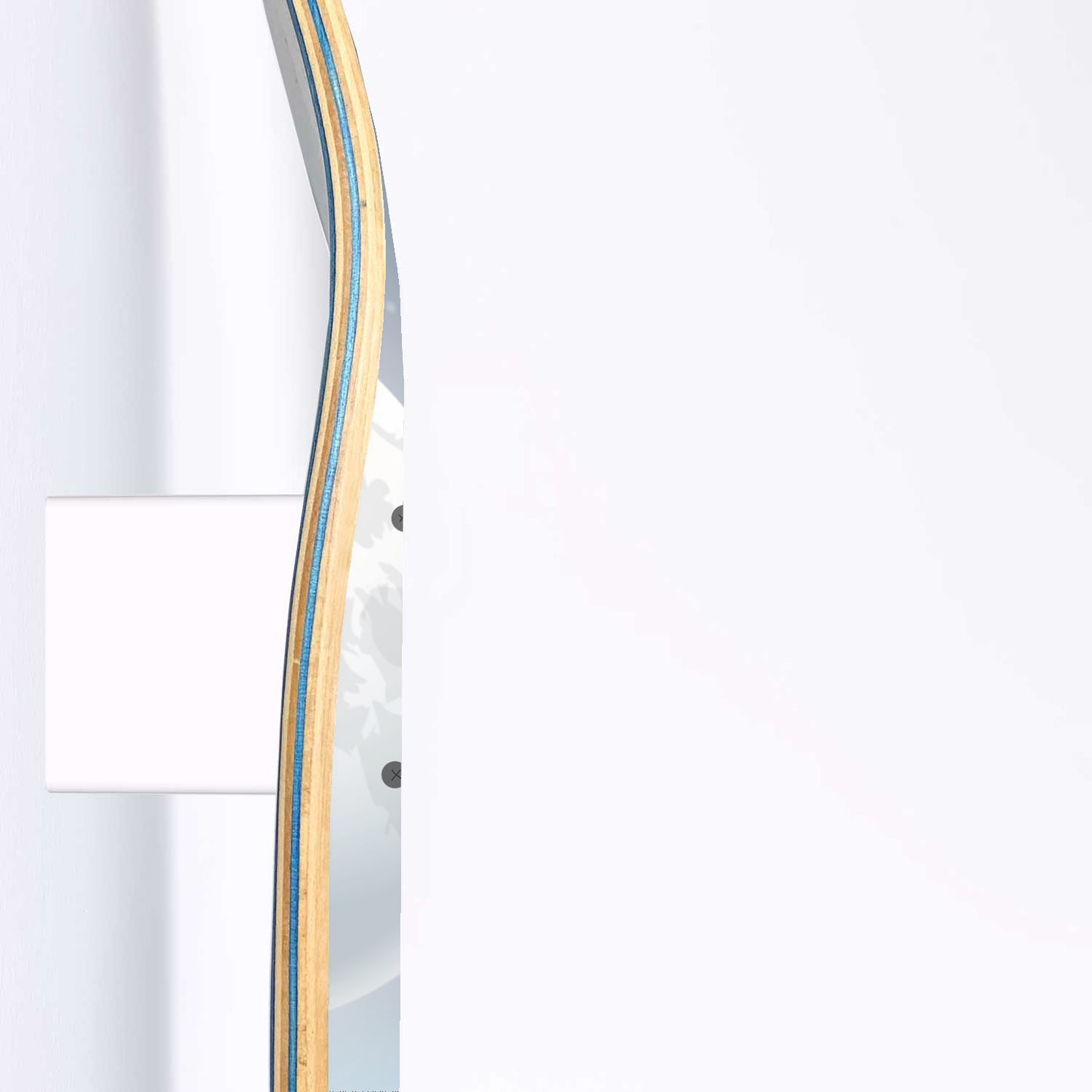 Wolf Howling at Night - Skateboard Wall Art