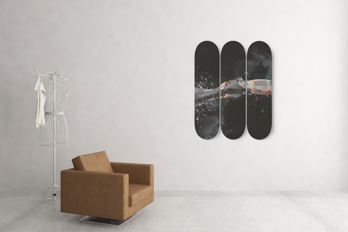 Banksy Peace Hands Graffiti Skateboard Wall Art Unity Hands Print Pro-Grade Maple Wood Wall Hanging Living Room Decor